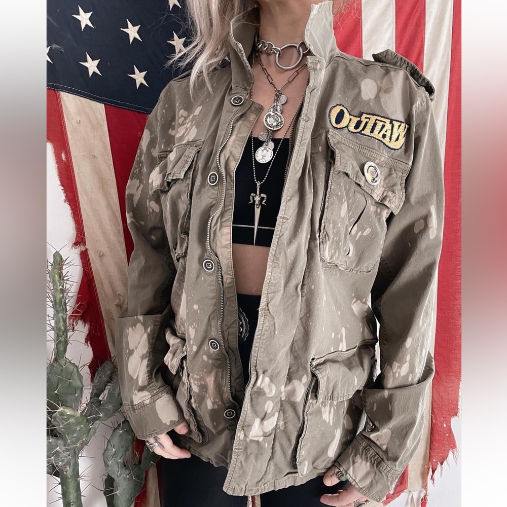 Outlaw Army by Trashxhaus